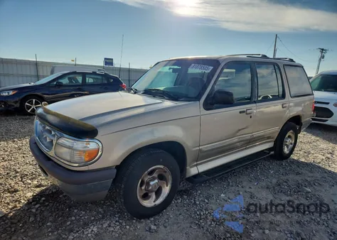 1997 Ford Explorer from USA, damaged, VIN 1FMDU34E9VUB80863